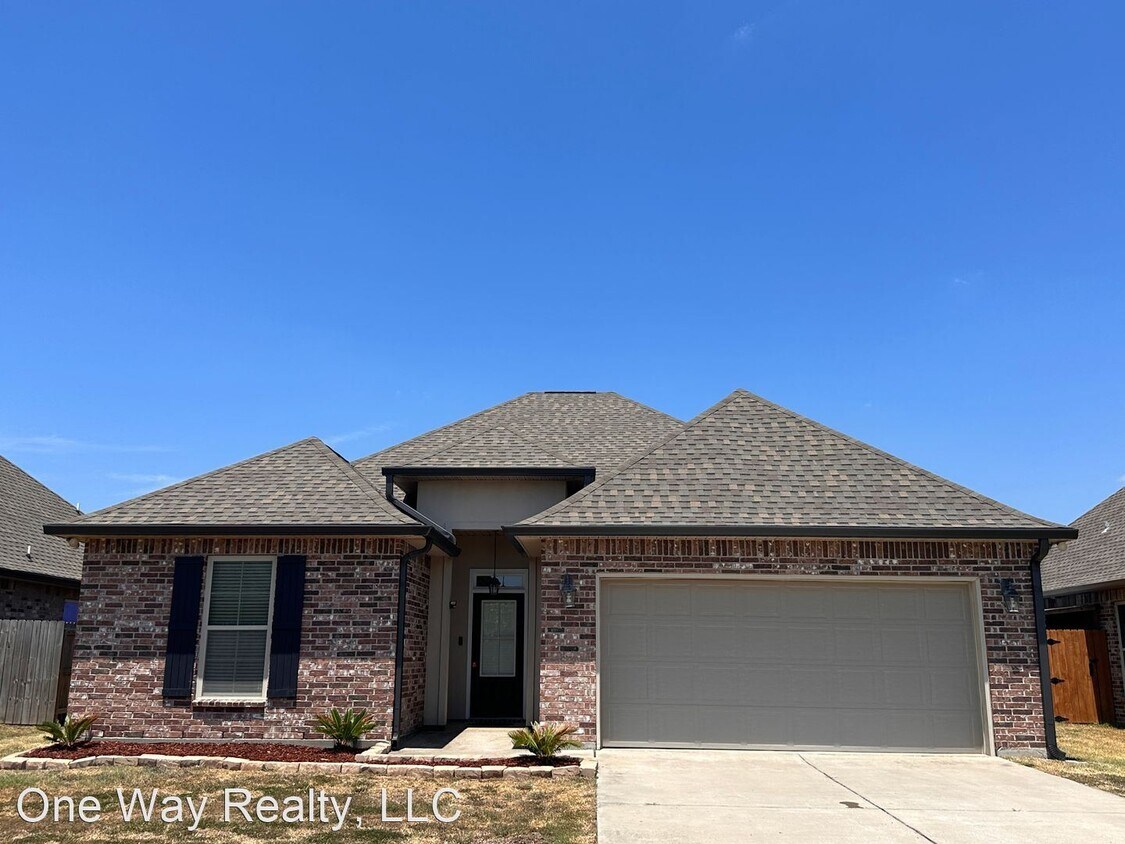 2047 Orleans Run Dr, Lake Charles, LA 70611 House Rental in Lake