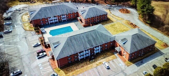 Foto del edificio - 18 Leonard Rd