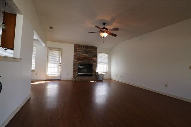 Building Photo - 2857 Carley Pl