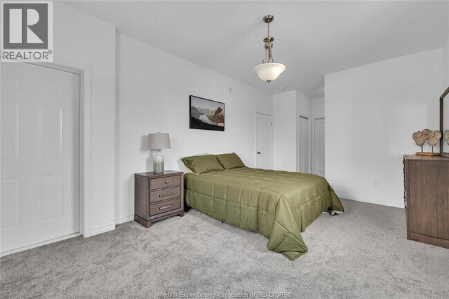 Photo du bâtiment - 1888 Westview Park Blvd