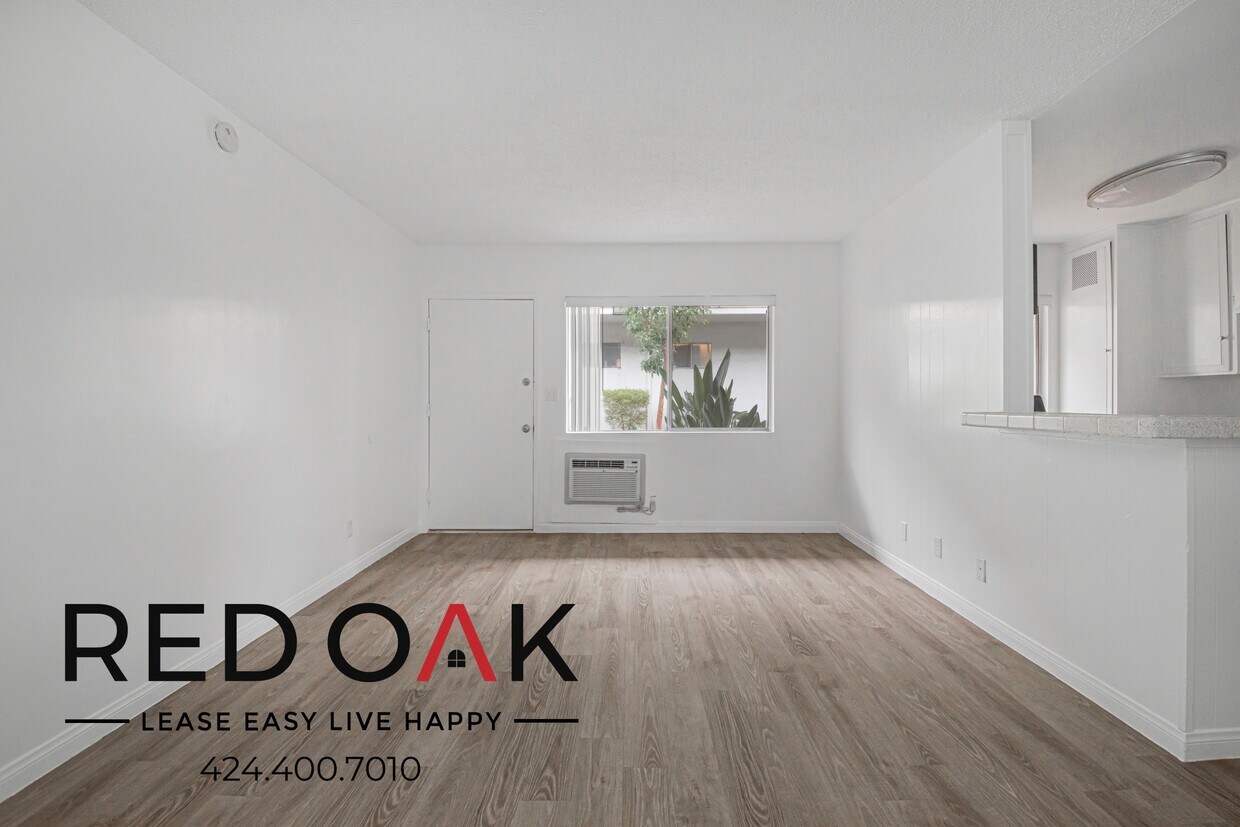 Foto principal - 630 N Cerritos Ave