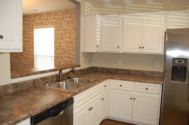 Foto del edificio - 130 Brow Tine Ct