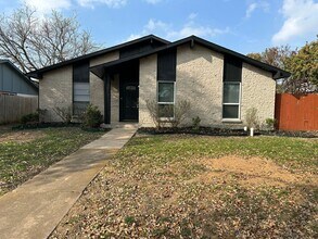 Building Photo - 941 Overdowns Dr