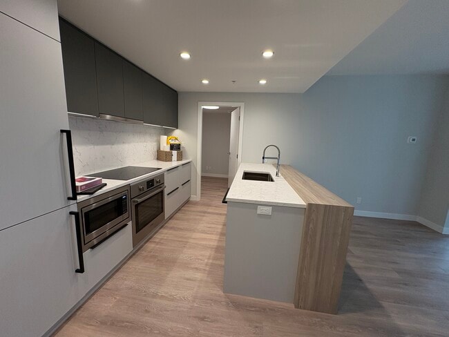 Kitchen - 567 Emerson St