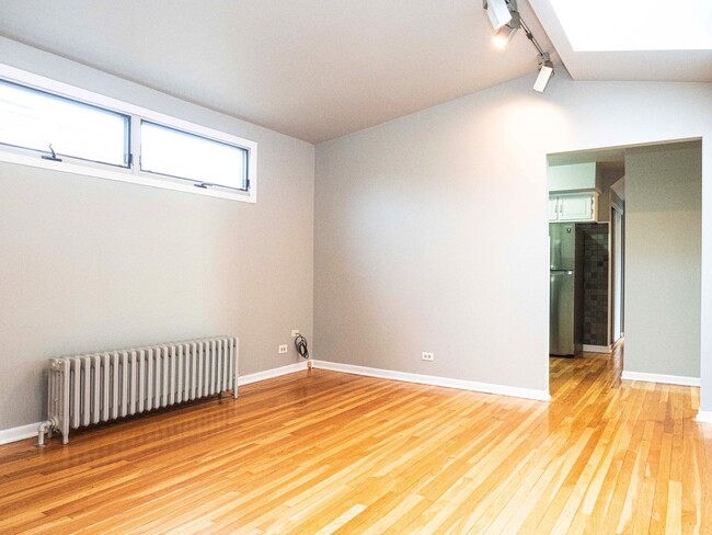 Living Room - 6033 W Matson Ave