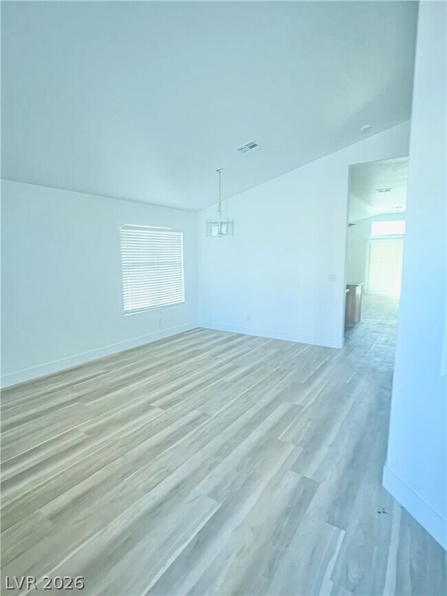 Building Photo - 5461 Zone Ave