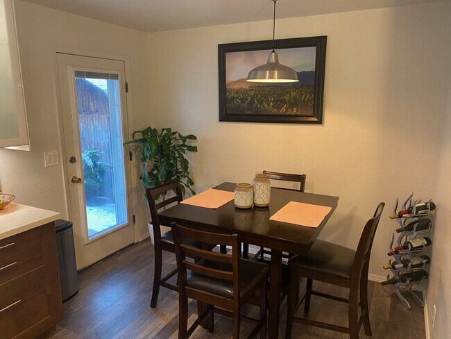 Foto del edificio - 3936 S 2300 E