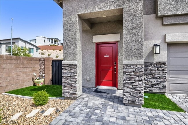 Building Photo - 10790 Wild Parsley Ave