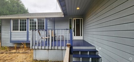 Building Photo - 13940-13113 113th Ave NE