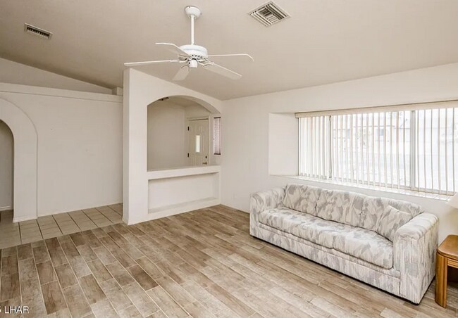 Foto del edificio - South Side 3 Bedroom Home-Rent Now REDUCED