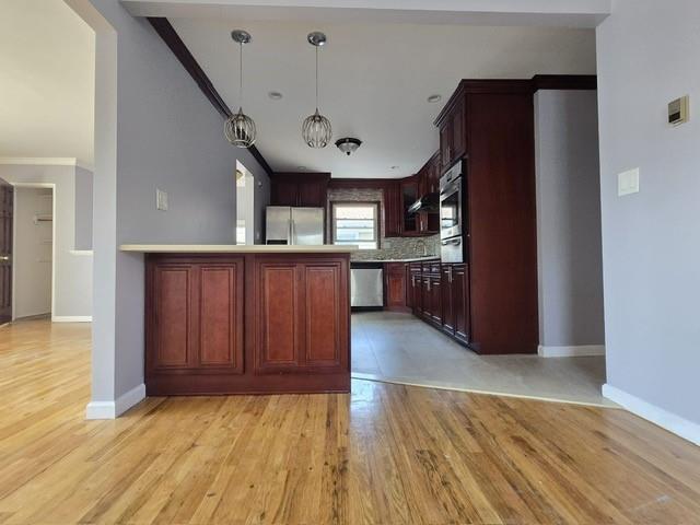 Foto del edificio - 257-33 144th Ave