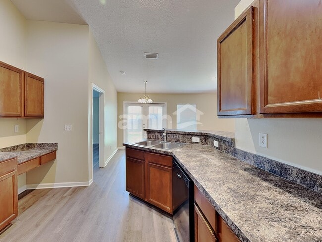 Building Photo - 3888 Falcon Crest Dr