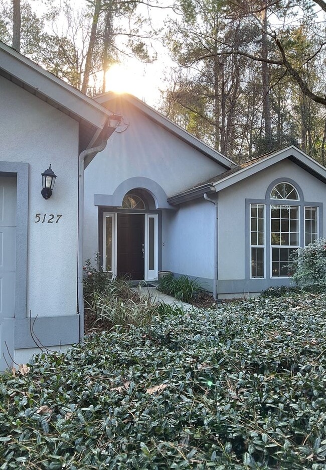 Building Photo - SUB-LEASE   Camden Court - Haile Plantation