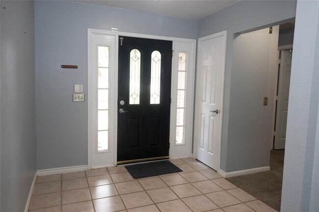 Foto del edificio - 1303 Hollow Ash Ln
