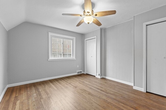 Building Photo - 3 Bedroom Single Family Home in Carnegie