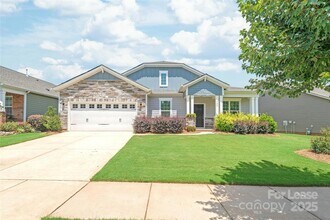 Building Photo - 720 Wood Lily Dr