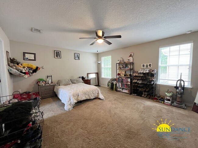 Building Photo - Beautiful 3 Bedroom Home in Crestview!