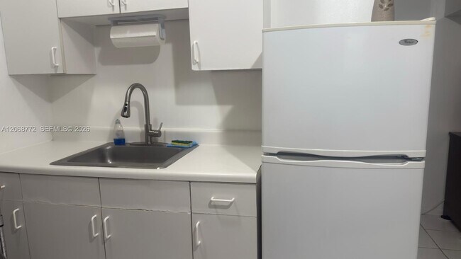Foto del edificio - 12945 SW 116th St