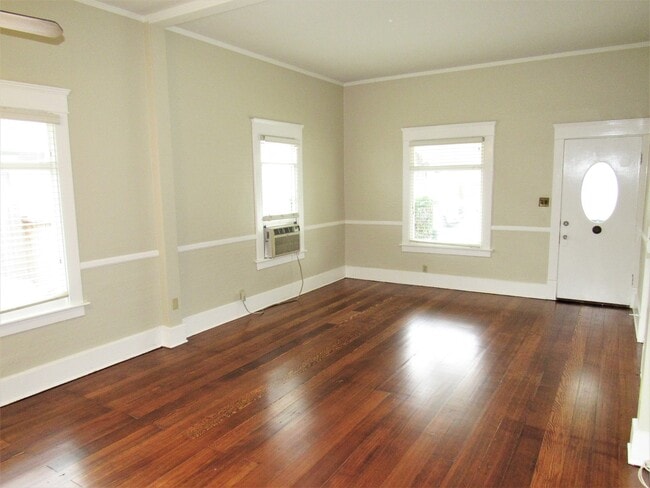 Photo - 480 S Grand St Apartment
