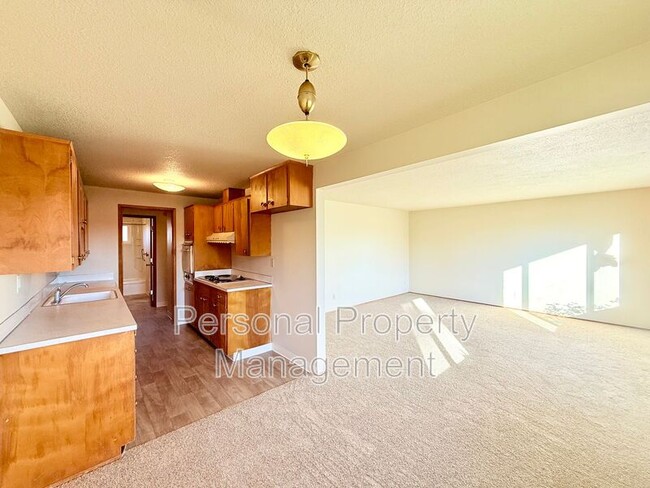 Foto del edificio - 702 Garrison Terrace