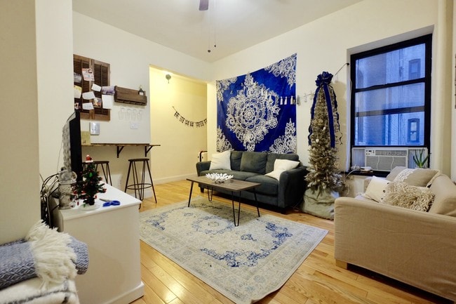 Building Photo - 557 W 144th St