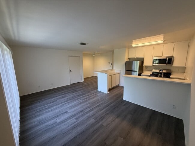 Interior Photo - Windward Isle