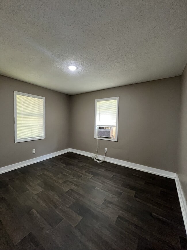 Building Photo - 1217 Forrest Mann Cir