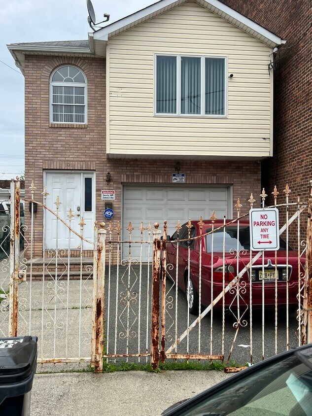 Foto principal - 101 Parker St