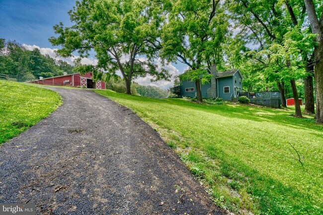 Building Photo - 15438 Duncan Hill Rd