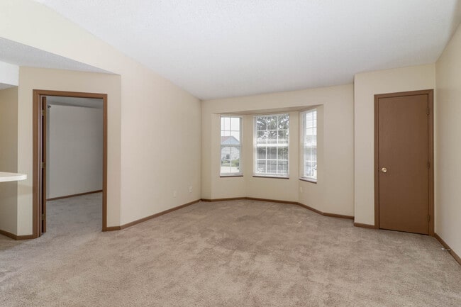Building Photo - Briarwood II