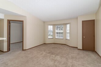 Building Photo - Briarwood II