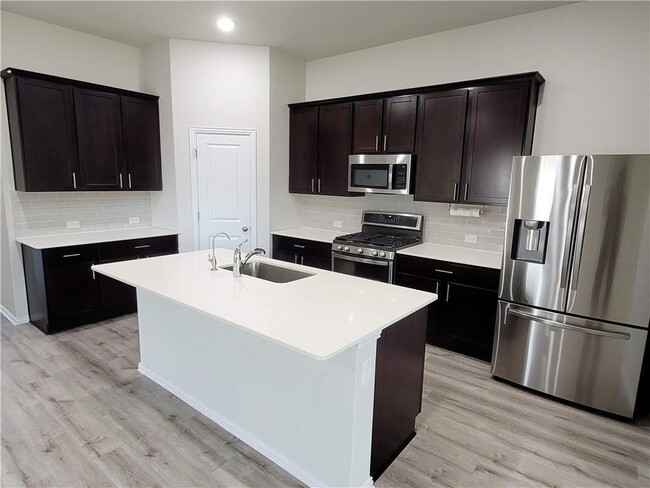 Building Photo - 300 Bright Star Ln