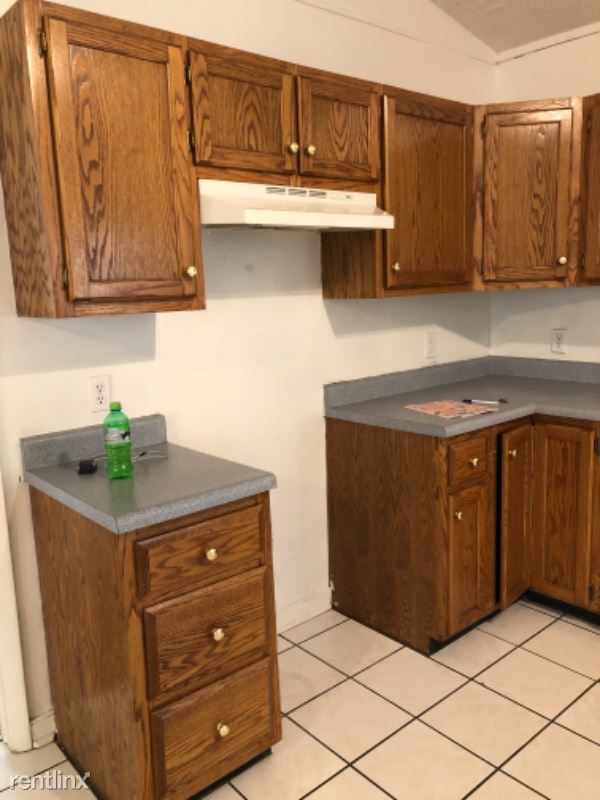 Foto del edificio - 3 br, 1 bath House - 1308 Pearl St