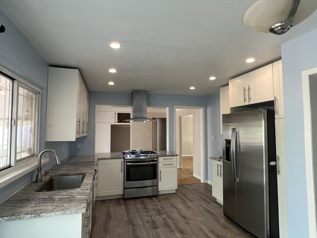 Foto del edificio - 612 Truman St SE