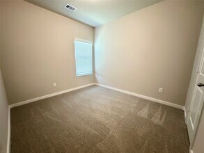 Building Photo - 12324 Ridge Top Dr