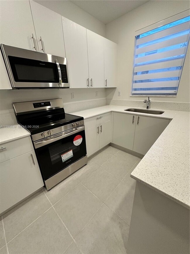 Foto del edificio - 2889 25rd