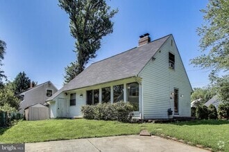 Building Photo - 5714 Ridgway Ave