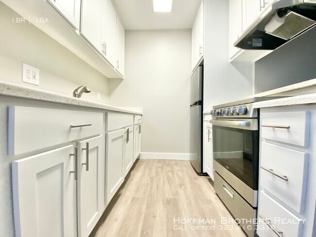 Foto del edificio - 148 Occidental Luxury Apartments