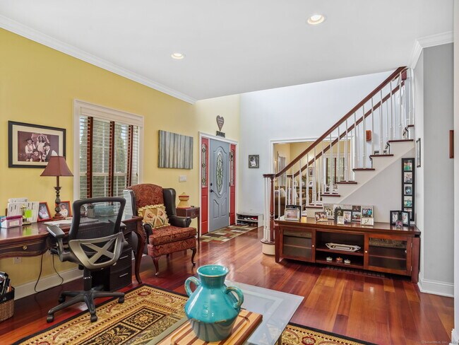 Foto del edificio - 56 Barholm Ave