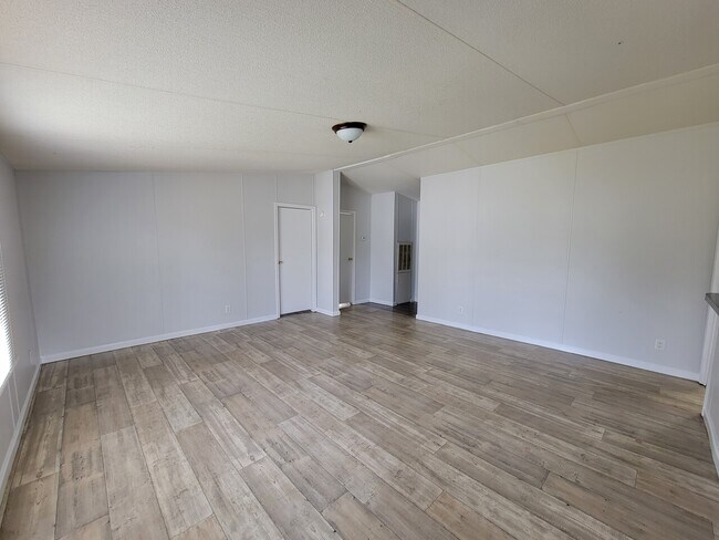 Foto del edificio - 1045 Cloud Trail