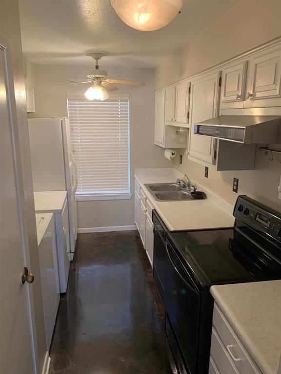 Building Photo - 7907 Ellinger Ln