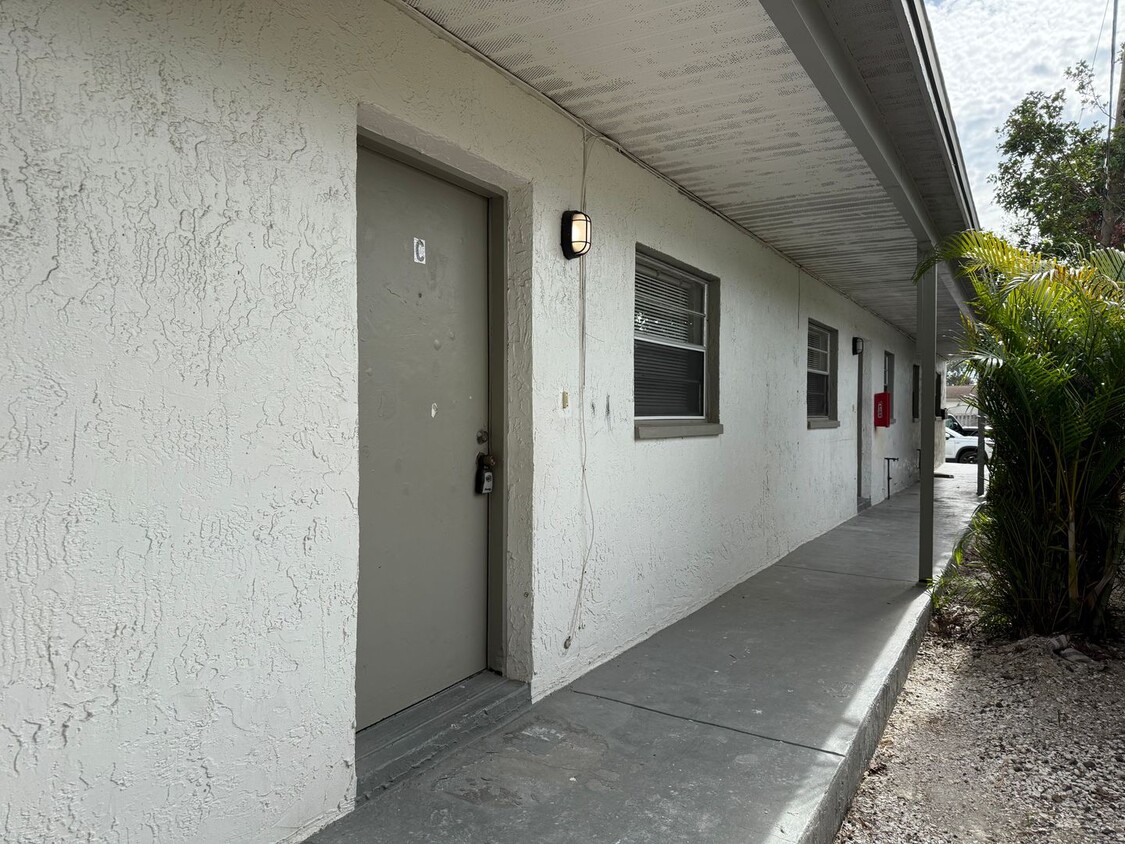 Foto principal - Pinellas Park Triplex Units