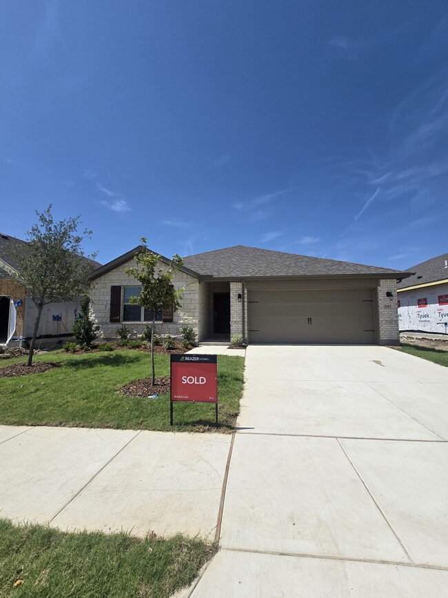 Building Photo - 849 Birdie Dr
