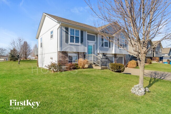 Building Photo - 728 Corrington Dr