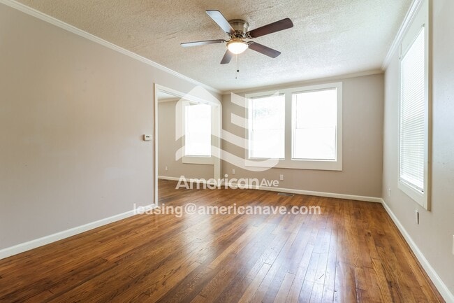 Building Photo - 2600 S Tyler St