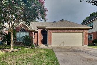 Building Photo - 14422 Bladenboro Dr
