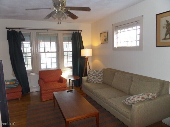 Foto del edificio - 174 Mystic Valley Pkwy