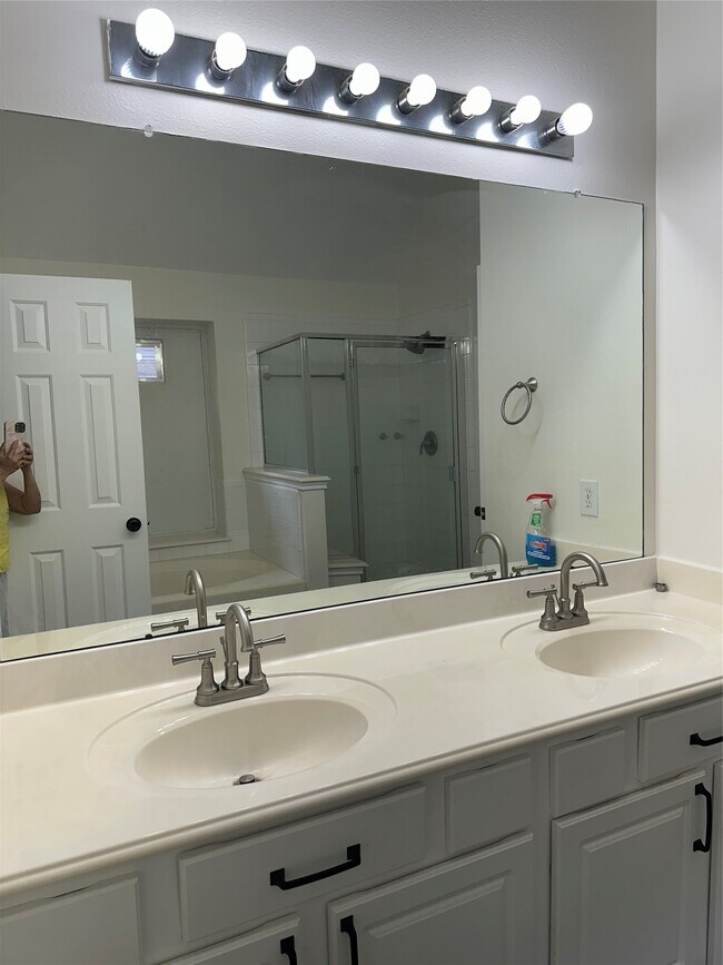 Foto del edificio - 11158 Riverbank Ridge Ln