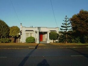 Building Photo - 2810 H St