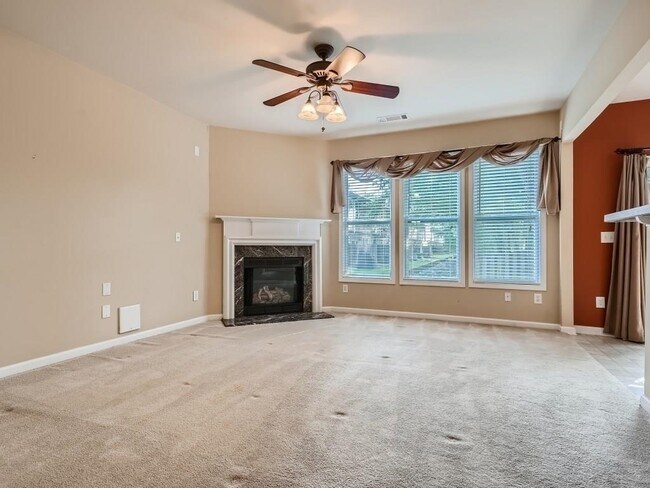 Building Photo - 1805 Waterside Dr